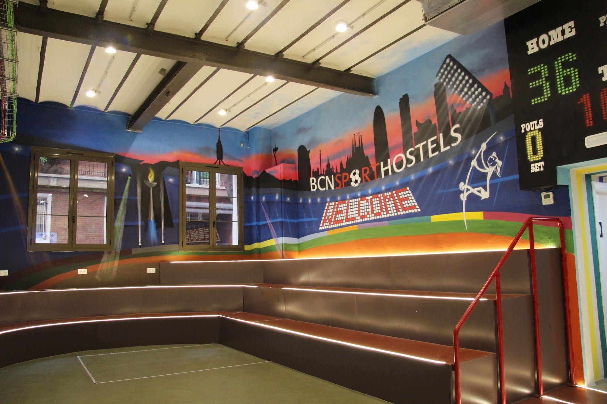 BcnSportHostels Barcelona Exterior foto
