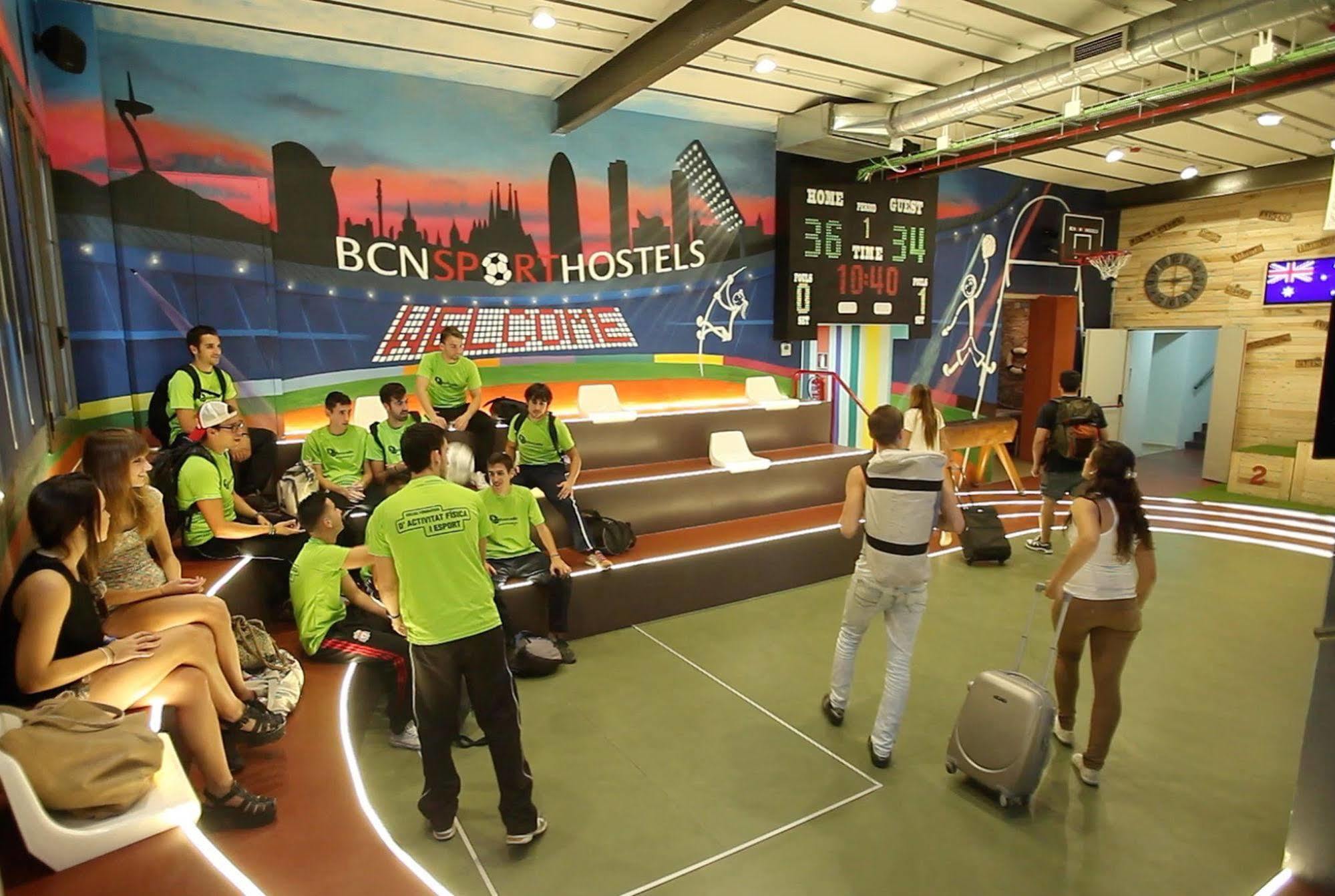 BcnSportHostels Barcelona Exterior foto