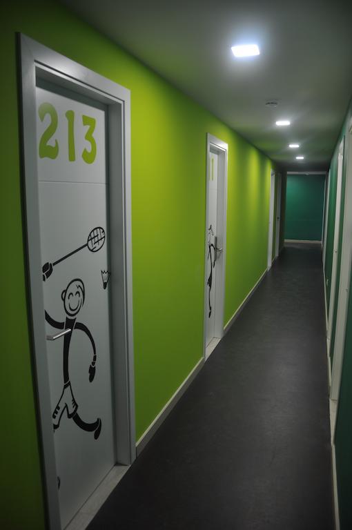 BcnSportHostels Barcelona Exterior foto